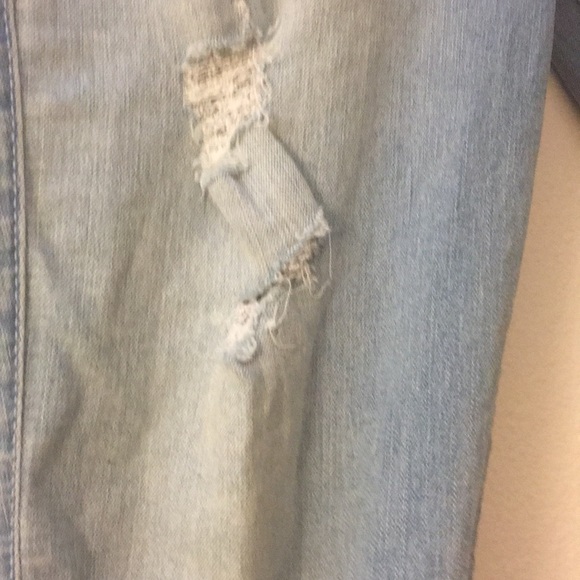 Rare Hollister Cropped Jeans Embroidered - Picture 4 of 6